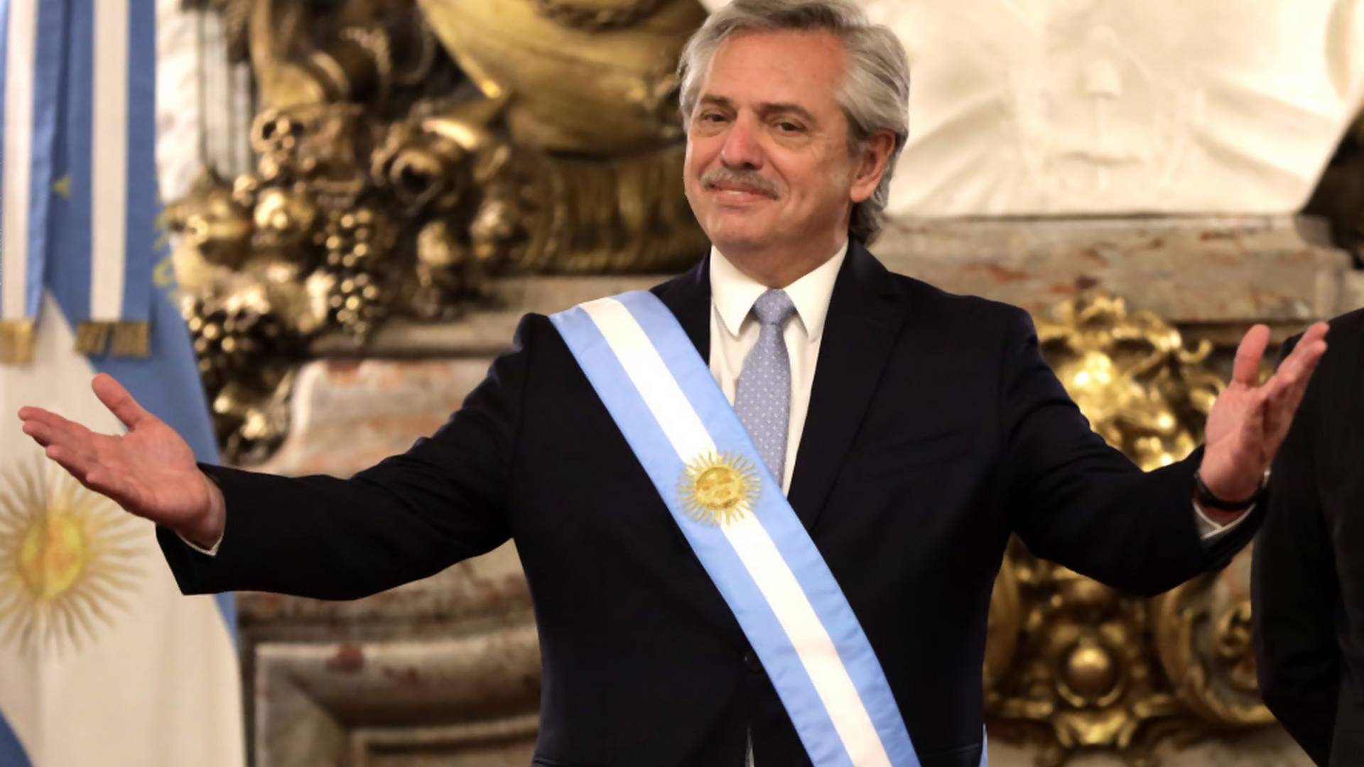 Beoltották az argentin elnököt, mégis elkapta a koronát