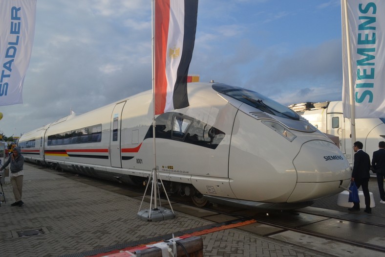 Skład Velaro dla Egiptu. Fot. Krzysztof Śmietana