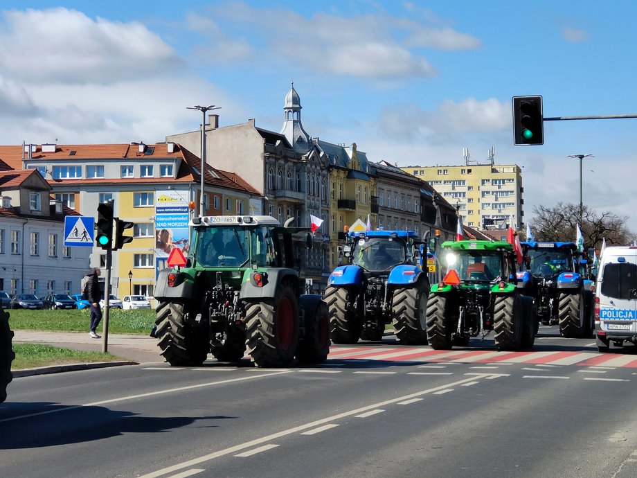 Rolnicy mówią, że blokady się nie skończą, póki nie przyjedzie do nich premier