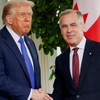 Tramp i Karni ispred Bele kuće u avgustu 2026. | Foto: Reuters/Evelyn Hockstein
