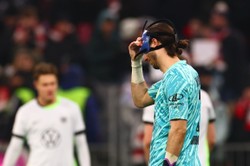 Grabara nie popisał się w meczu z Bayernem. Fatalny błąd i trzy puszczone bramki