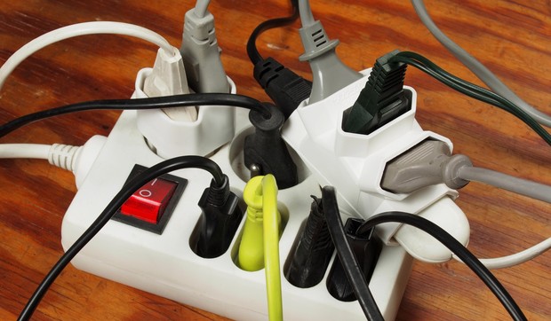 Koji kućni uređaji troše struju i kad su isključeni