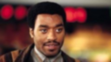 Chiwetel Ejiofor poszpieguje z Angeliną Jolie