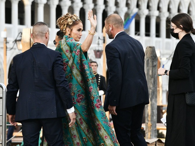 Dženifer Lopez na reviji Dolce & Gabbana