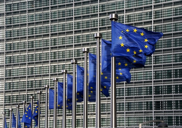 Fiaskiem zakończyły się we wtorek w nocy negocjacje między belgijską prezydencją a Parlamentem Europejskim, które miały przynieść kompromis ws. unijnego nadzoru finansowego. Obie strony liczą, że uda się porozumieć do września, by nowy system ruszył od początku 2011 r.