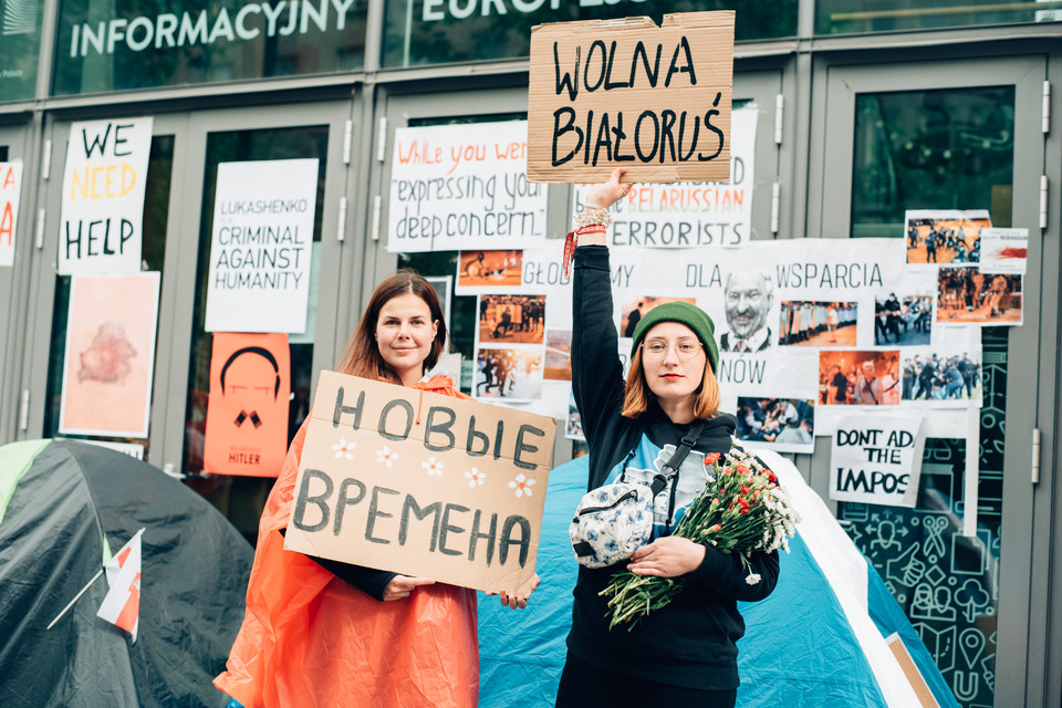 "Dekolt dla Białorusi". Protest w Warszawie