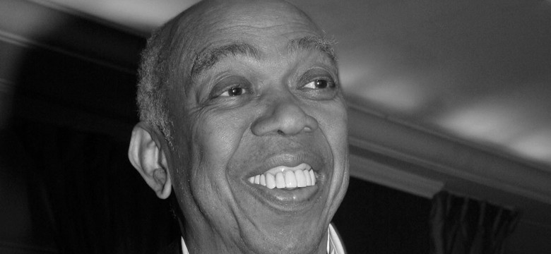 Bond żegna kolejnego swego wroga. Geoffrey Holder nie żyje
