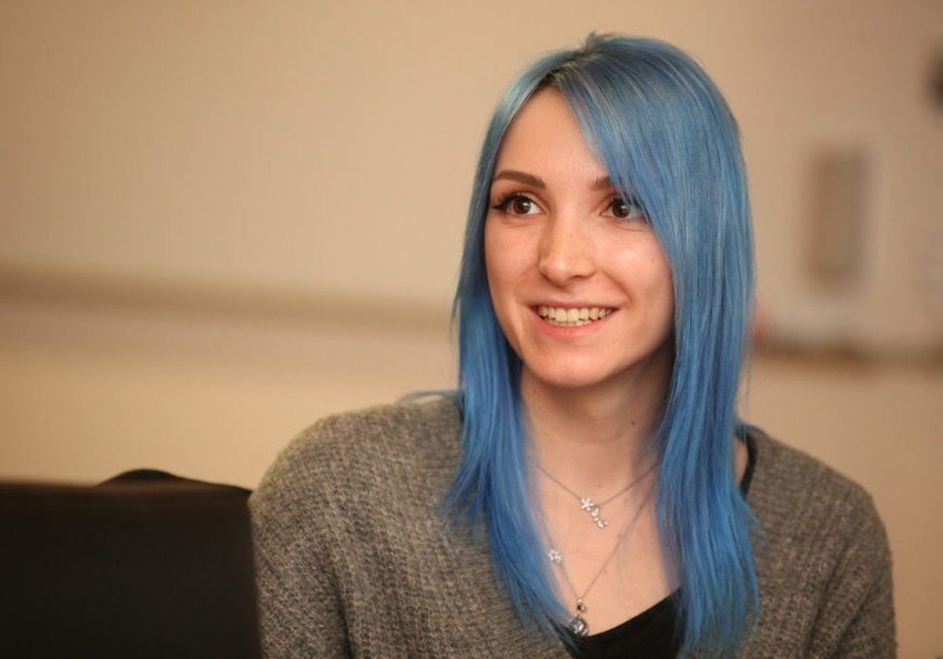 Minja Krstić, istraživač i studentkinja postdiplomskih na Univerzitetu na Primorskem 