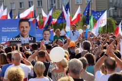 Starcie Trzaskowskiego z hejterem. "Ten pan ma odwagę, bo Andrzej Duda nie miał odwagi"