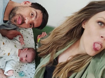 PORODILA SE, NIKO NIJE ZNAO DA JE TRUDNA: Pevačica (40) sa svima podelila LEPE VESTI, koleginice odmah poletele da čestitaju! 