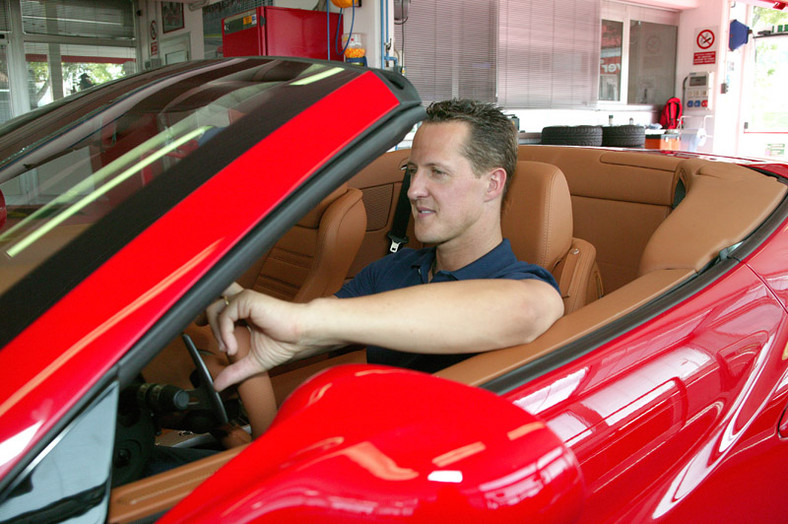 Ferrari California – Michael Schumacher pomaga przy testowaniu