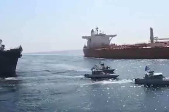 Iran uvodi takse za brodove! Evo šta je novi plan za naplatu prolaza kroz Ormuski moreuz