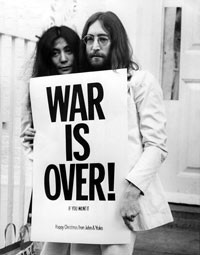 Yoko Ono i John Lennon / fot. East News