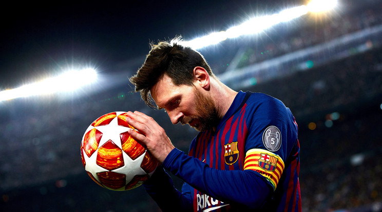  Lionel Messi vádlijában meghúzódott egy ín, s nem tudni, hogy a Barca sztárja meddig nem futballozhat/ MTI EPA-EFE Alejandro Garcia