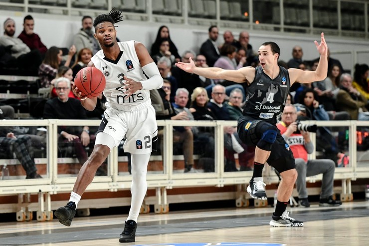 KK Partizan, KK Trento