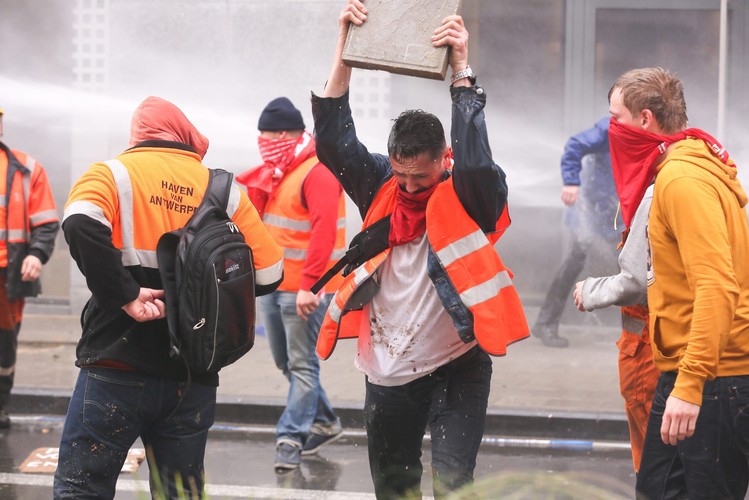 Protest związkowców w Brukseli