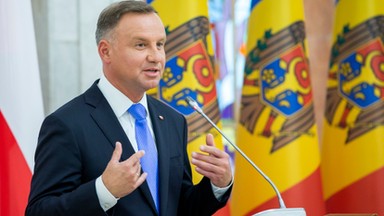 Andrzej Duda zaliczył wpadkę na spotkaniu w Mołdawii. Internauci bezlitośni. "To jest kabaret"