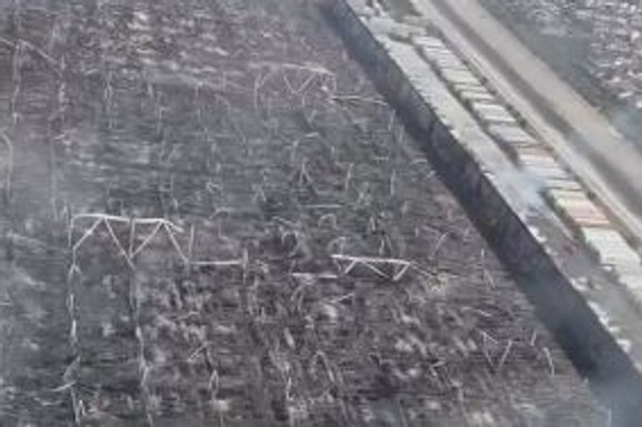 (VIDEO) RADNIK ZAPALIO FABRIKU, ŠTETA 600 MILIONA DOLARA! Izazvao požar GIGANTSKIH RAZMERA zbog OSVETE poslodavcima: "Trebalo je bolje da nas platite!"