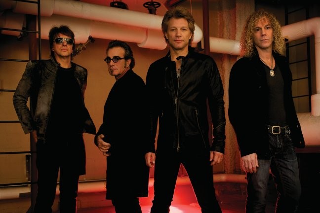 Bon Jovi na zdjęciach z sesji do 'What About Now'