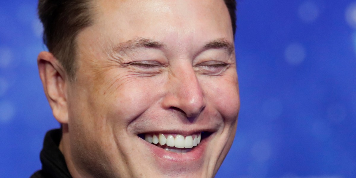 Musk deklaruje, że technologia rozwijana przez Neuralink będzie nie tylko wspomagała mózg, ale i monitorowała jego działanie. Zdaniem miliardera implanty docelowo będą pomagać w leczeniu, np. paraliżu.