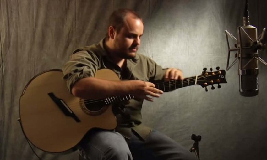 Endi Meki: nekada nastavnik gitare, sada internet zvezda