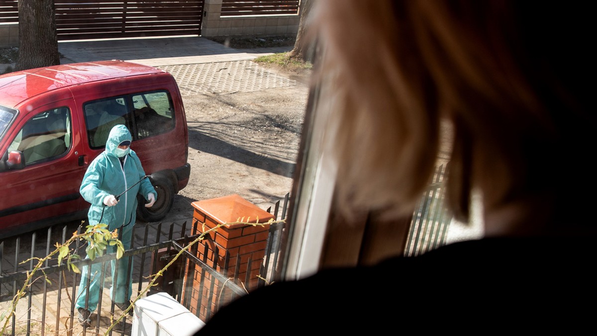 Stan epidemii wciąż obowiązuje, a rząd luzuje kolejne obostrzenia