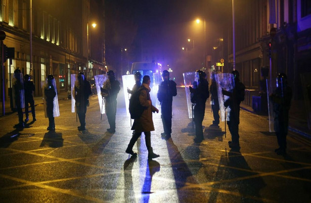 Zamieszki w Dublinie po ataku nożownika