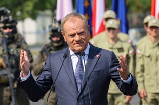 Donald Tusk odwołał Rzecznika Finansowego
