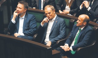 Rząd Tuska w połowie kadencji. Polacy wskazali priorytety [SONDAŻ DGP]