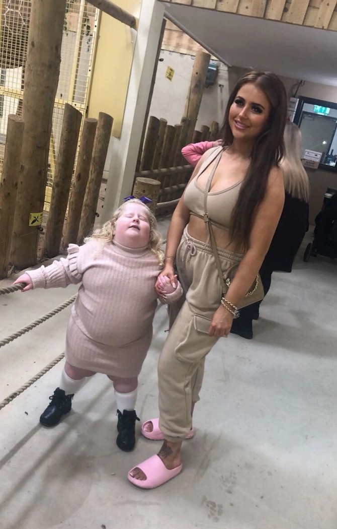 "Moja ćerka ima 5 godina i 44 kg"