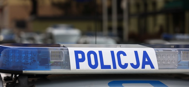 Dwulatka utonęła w przydomowym basenie. Policja wyjaśnia okoliczności