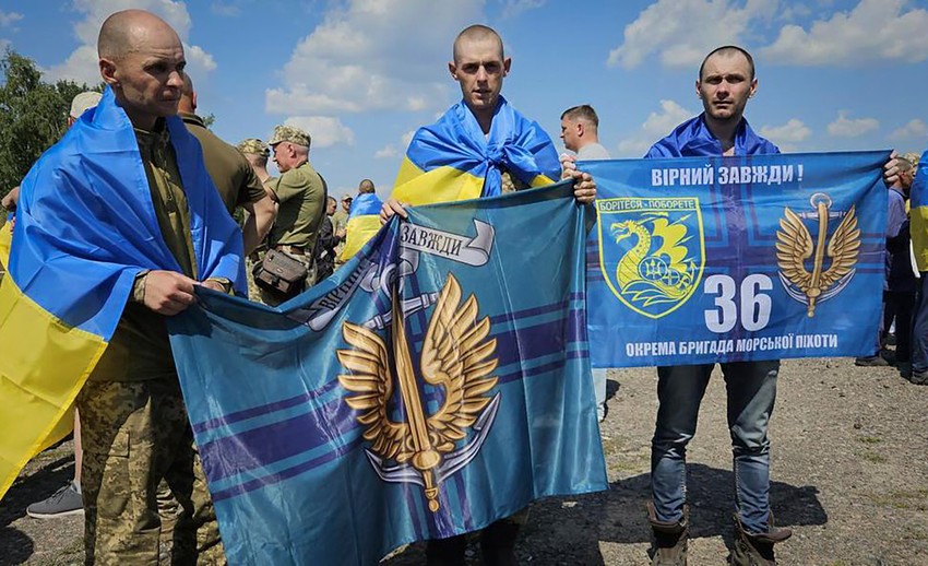 Ukrajinski zarobljenici vraćeni iz Rusije