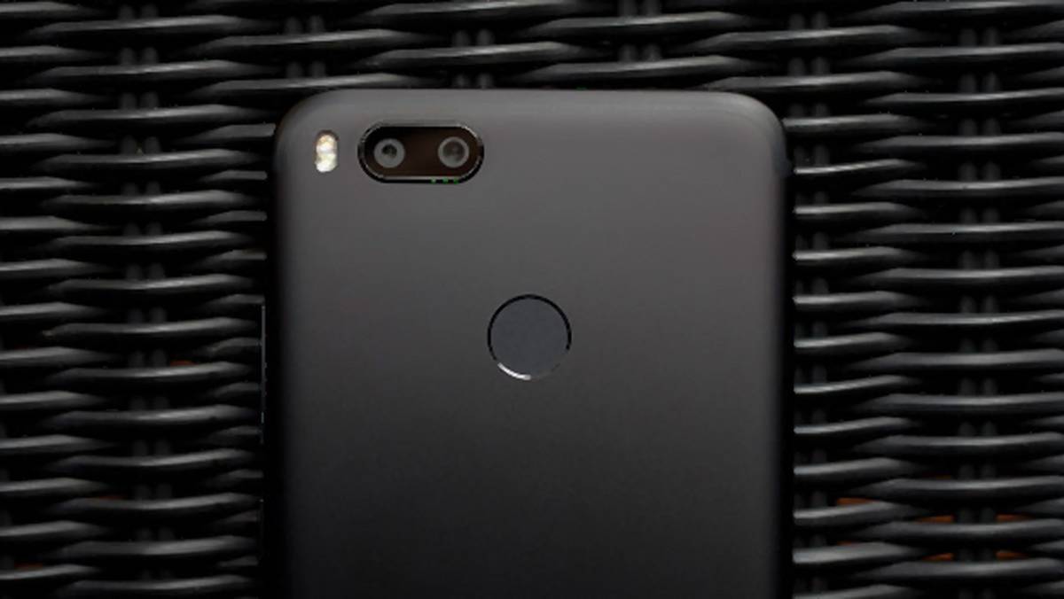 Xiaomi Mi A1 półtora miesiąca później – czy warto kupić z oficjalnej polskiej dystrybucji?