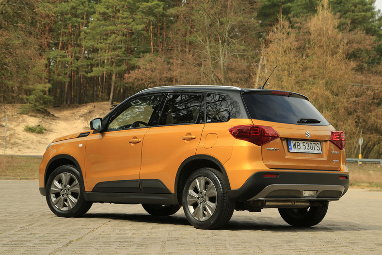 Suzuki Vitara 1.0 Boosterjet 4WD - ma kilka asów w rękawie