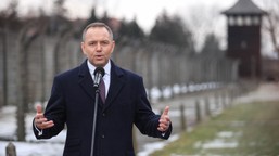 prezydent: auschwitz to symbol barbarzyństwa oraz obojętności wobec śm