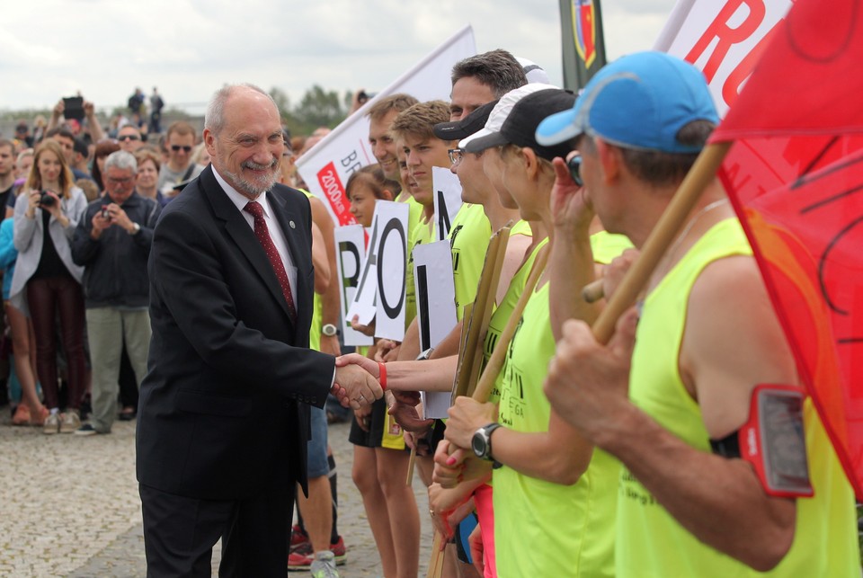 STĘBARK APEL GRUNWALDZKI MINISTER MACIEREWICZ (Antoni Macierewicz)