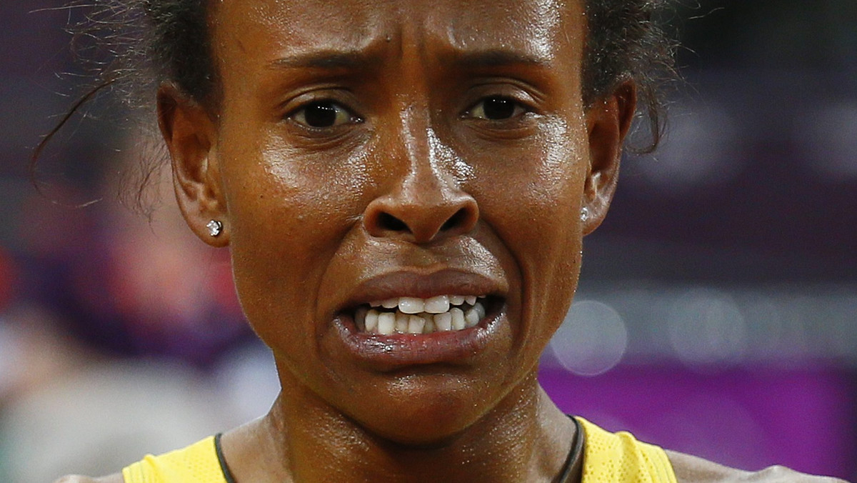 Na oczach setek milionów widzów przed telewizorami na całym świecie etiopska biegaczka Meseret Defar po wygranym biegu na 5 km na stadionie olimpijskim w Londynie wyciągnęła spod koszulki kilkudziesięciocentymetrowy obrazek Matki Bożej, pokazała go kamerze i ucałowała, modląc się i płacząc.