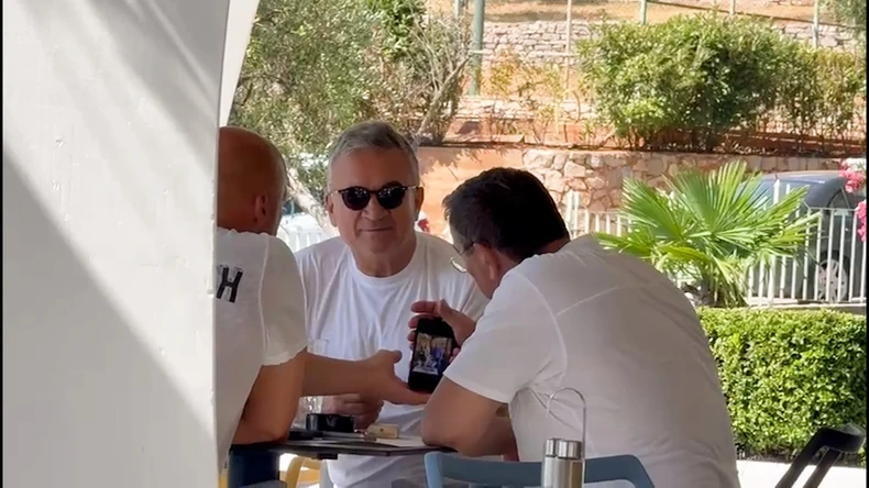 Srđan Đoković paparaco.jpg