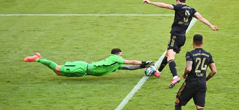 Zobacz 41. gola Lewandowskiego. Tak pobił rekord Muellera