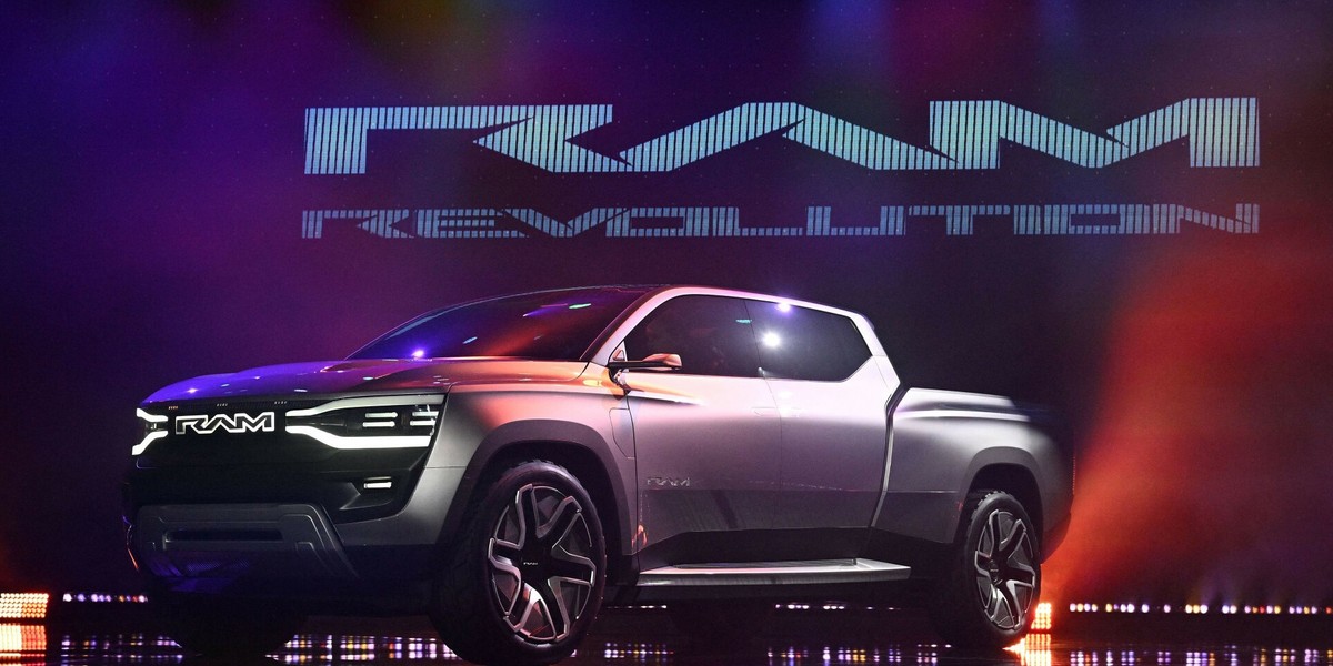 Koncepcyjny truck Ram 1500 EV Stellantis, prezentowana na targach elektroniki użytkowej CES 2023