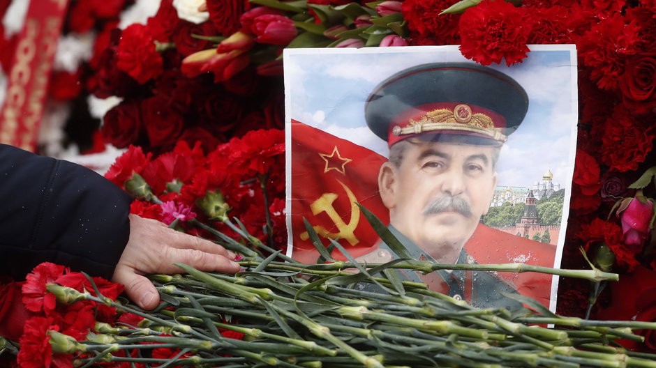 Grób Stalina w 70 rocznicę jego śmierci