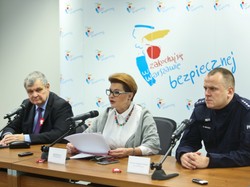 Z zabiegami jej do twarzy...? TAK wygląda szefowa Biura Bezpieczeństwa Warszawy. FOTO