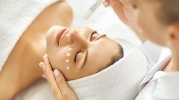 kortyzol to "sprytny nicpoń". tak stres psuje zdrowie i piękno skóry [rozmowa]