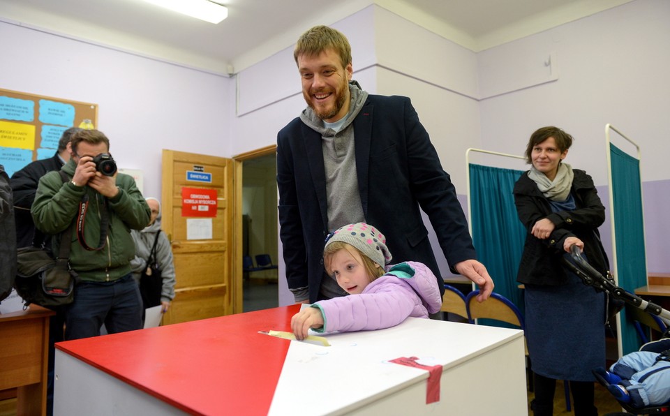 Adrian Zandberg z rodziną