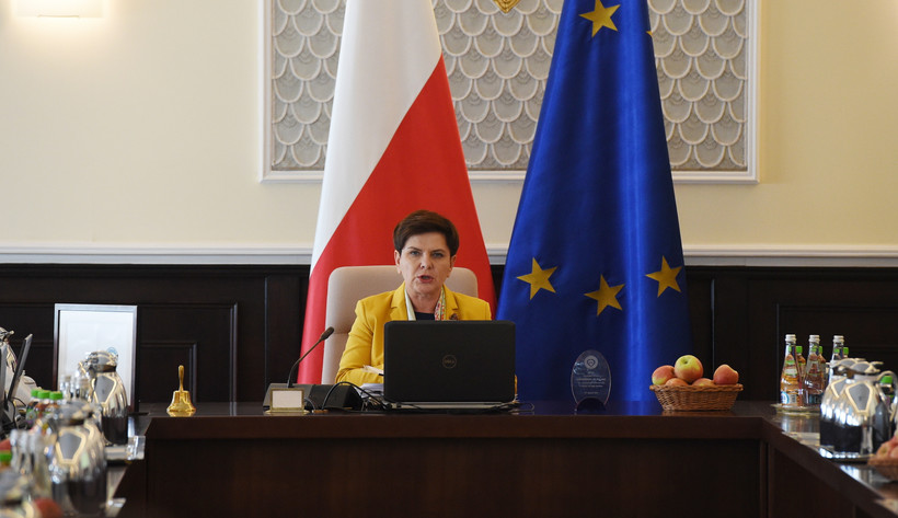Premier Beata Szydło podczas konferencji poświęconej programowi MdM