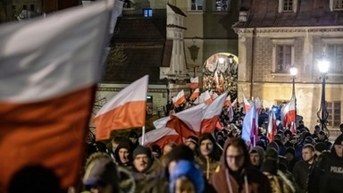 Policja usunęła Obywateli RP protestujących przeciw marszowi ku czci Żołnierzy Wyklętych