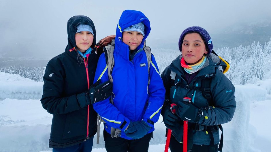 Sara, Asma i Shahida w drodze na Babią Górę