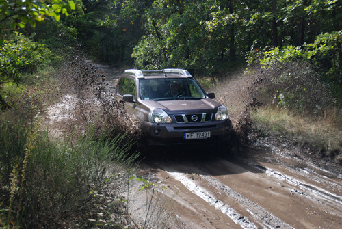 Nissan X-TRAIL 2.2 dCi - W błoto czy na miejskie zakupy?