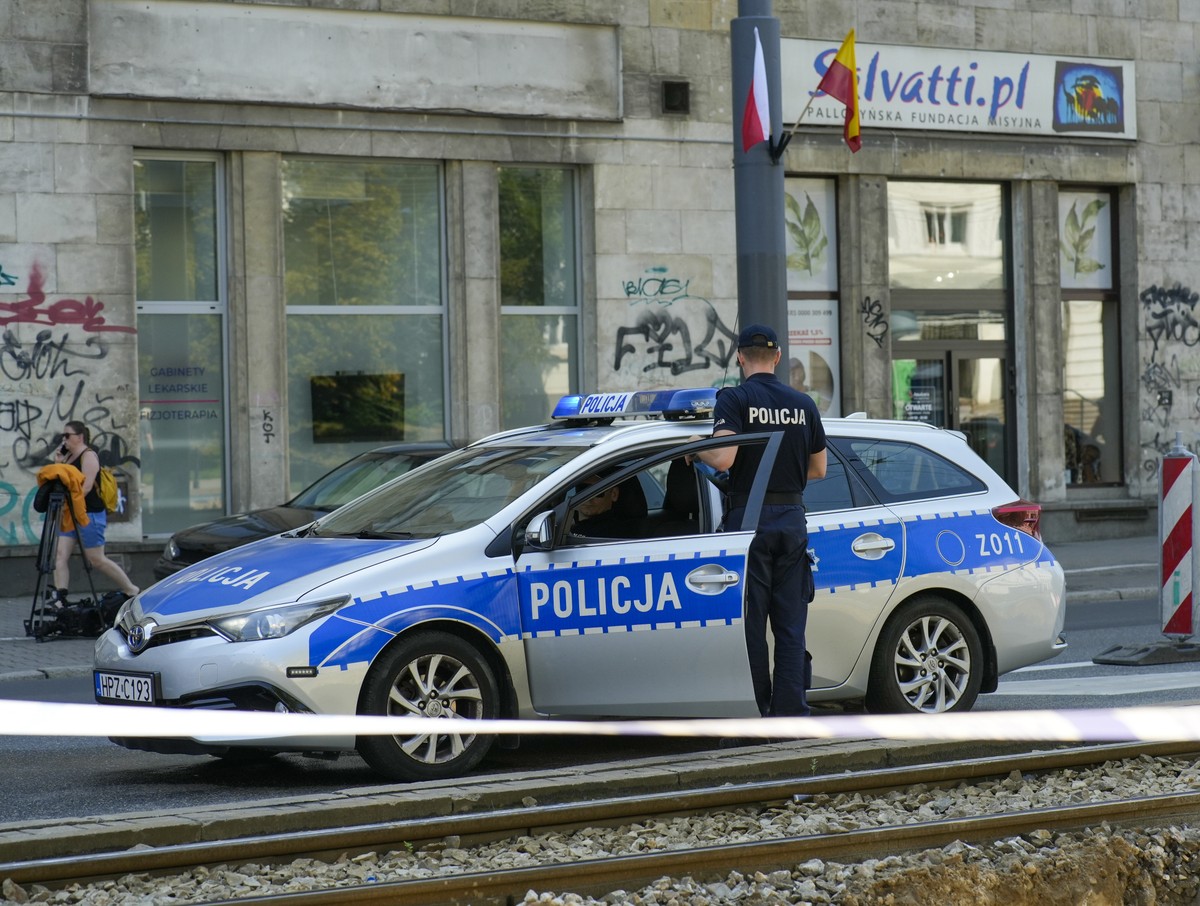 Bomba z II wojny przy A6 koło Szczecina: droga zablokowana