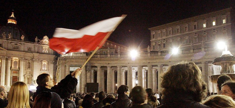 Niezwykły film cofa nas do Polski sprzed 20 lat. "Nie chcemy, żeby 21.37 była tylko memem"